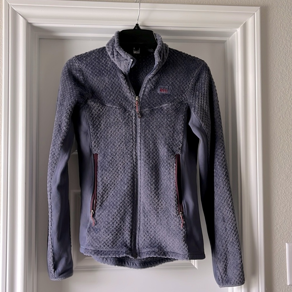 REI zip up